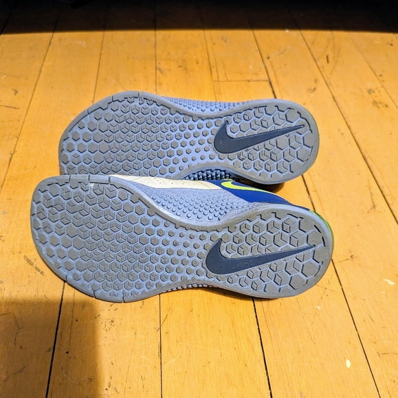 Nike Metcon 2 platinum green women's size 6 - Picture 3 of 5